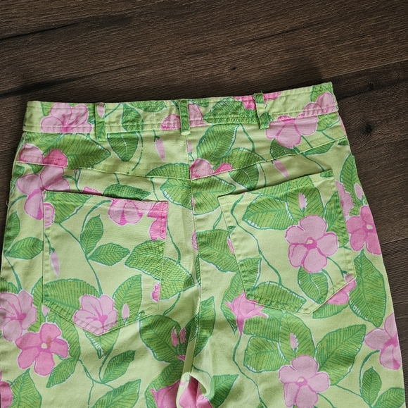 Lilly Pulitzer RARE Lilly Capri in Mandevilla floral - Picture 5 of 7